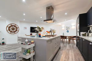 WATERSIDE MARINA- click for photo gallery